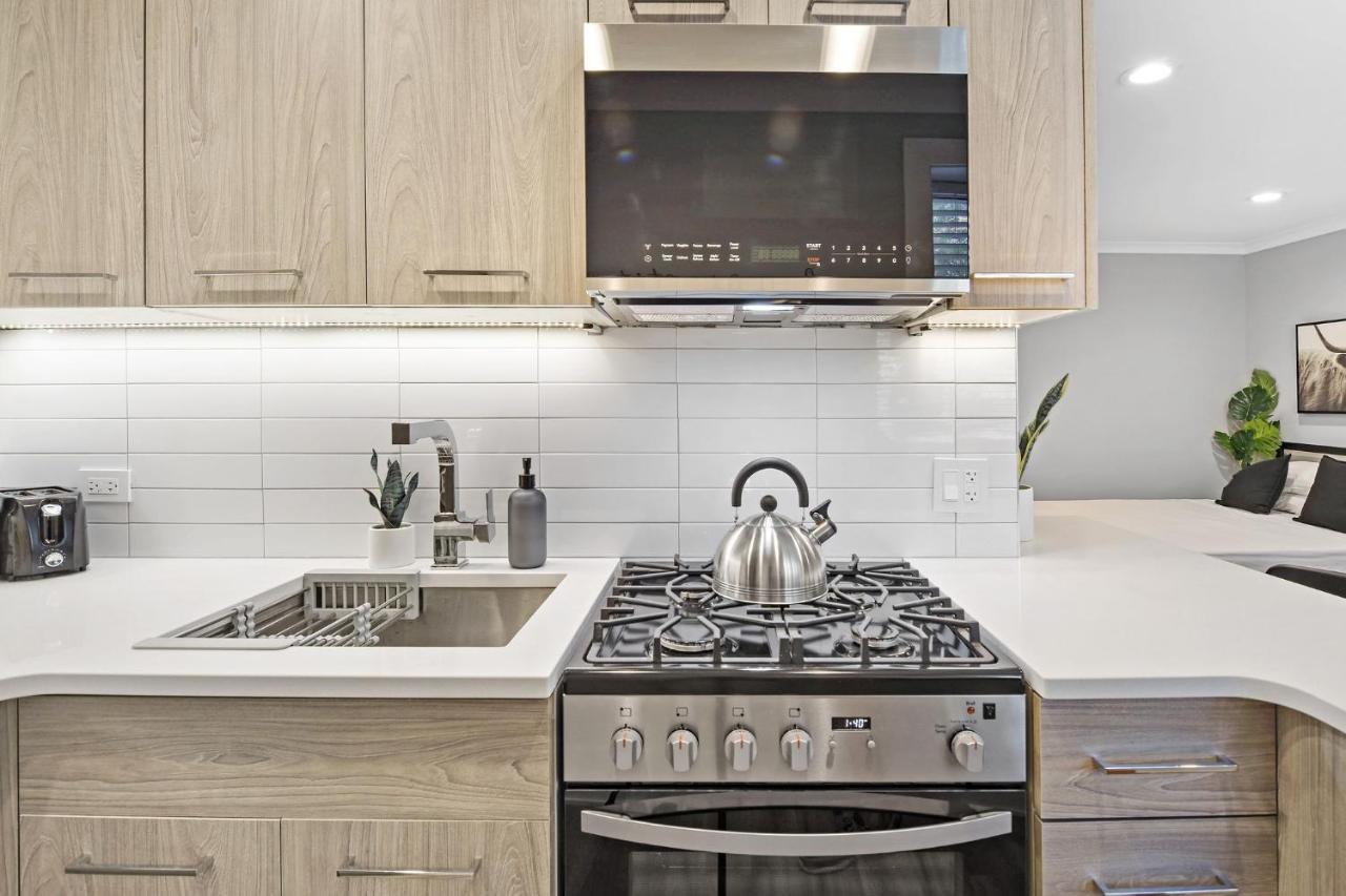 Sophisticated Studio Apartment With Modern Kitchen - Oakdale Od2 Rep Chicago Eksteriør bilde